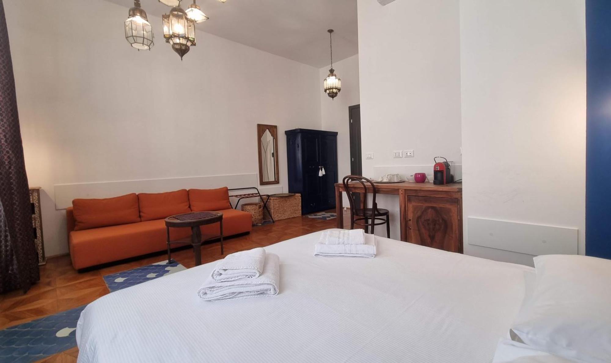 Dada Aparthotel Триест Екстериор снимка